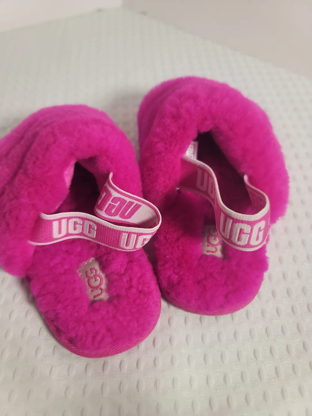 UGG Kids Fuchsia Fluff Slide Sandals